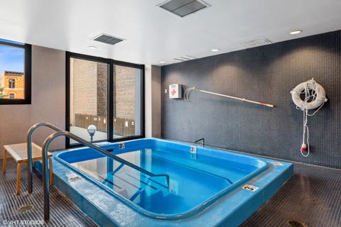 Tiny photo for 2020 N Lincoln Park West PARK #38ML, Chicago, IL 60614 (MLS # 12678574)