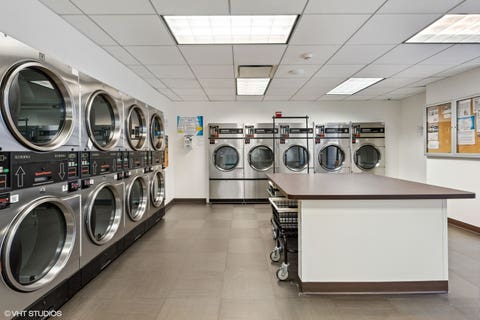 Tiny photo for 2020 N Lincoln Park West PARK #38ML, Chicago, IL 60614 (MLS # 12678574)