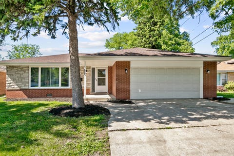 Tiny photo for 936 E 170th Street, South Holland, IL 60473 (MLS # 12736900)