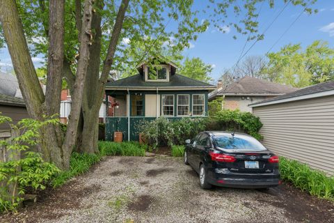 Tiny photo for 4723 N Sacramento Avenue, Chicago, IL 60625 (MLS # 12637357)