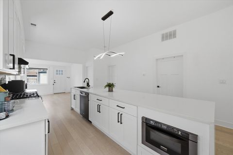 Tiny photo for 11156 S Troy Street, Chicago, IL 60655 (MLS # 12712116)