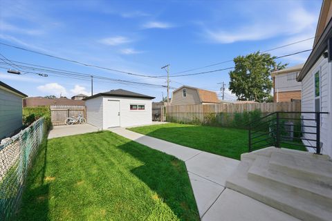 Tiny photo for 11156 S Troy Street, Chicago, IL 60655 (MLS # 12712116)