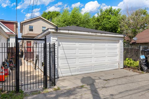 Tiny photo for 7417 S Sangamon Street, Chicago, IL 60621 (MLS # 12707104)