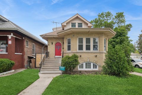 Photo of 2656 N Newcastle Avenue, Chicago, IL 60707 (MLS # 12681175)