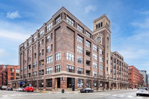 Photo of 1000 W Washington Boulevard #147, Chicago, IL 60607 (MLS # 12537856)