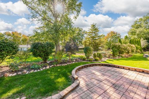 Tiny photo for 5018 VERNON PARK Place, Lisle, IL 60532 (MLS # 12496163)