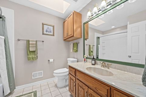 Tiny photo for 5018 VERNON PARK Place, Lisle, IL 60532 (MLS # 12496163)