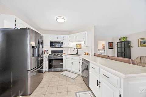 Tiny photo for 5018 VERNON PARK Place, Lisle, IL 60532 (MLS # 12496163)