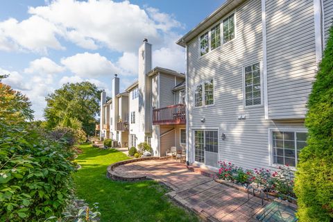 Tiny photo for 5018 VERNON PARK Place, Lisle, IL 60532 (MLS # 12496163)