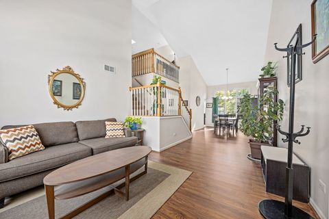 Tiny photo for 5018 VERNON PARK Place, Lisle, IL 60532 (MLS # 12496163)