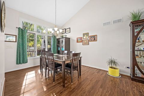 Tiny photo for 5018 VERNON PARK Place, Lisle, IL 60532 (MLS # 12496163)