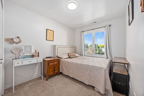 Tiny photo for 5018 VERNON PARK Place, Lisle, IL 60532 (MLS # 12496163)