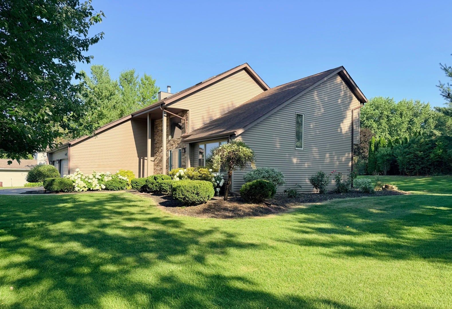 643 Lindgren Lane