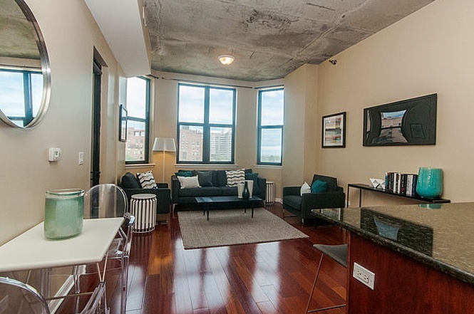 1464 S Michigan Avenue 503