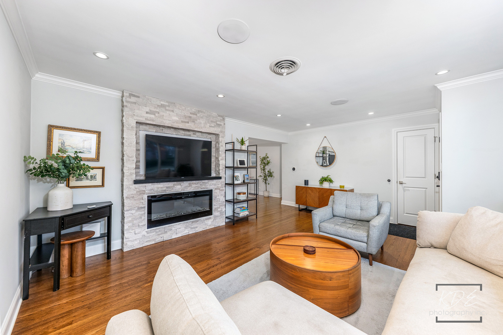 100 Thorndale Avenue