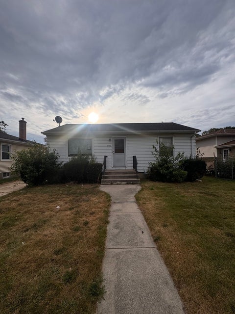 Photo of 18748 Wentworth Avenue, Lansing, IL 60438 (MLS # 12767140)