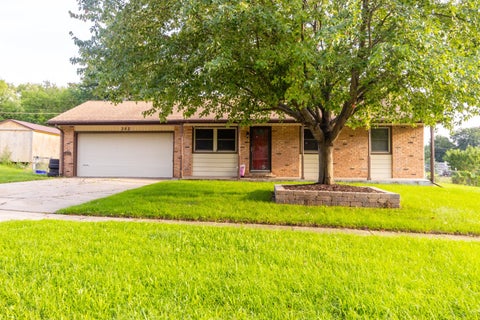 Tiny photo for 303 Hough Drive, Machesney Park, IL 61115 (MLS # 12772132)