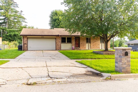 Tiny photo for 303 Hough Drive, Machesney Park, IL 61115 (MLS # 12772132)