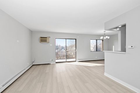 Tiny photo for 6670 S Brainard Avenue #411, Countryside, IL 60525 (MLS # 12563971)