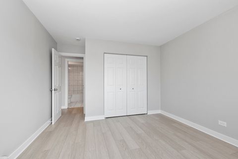 Tiny photo for 6670 S Brainard Avenue #411, Countryside, IL 60525 (MLS # 12563971)