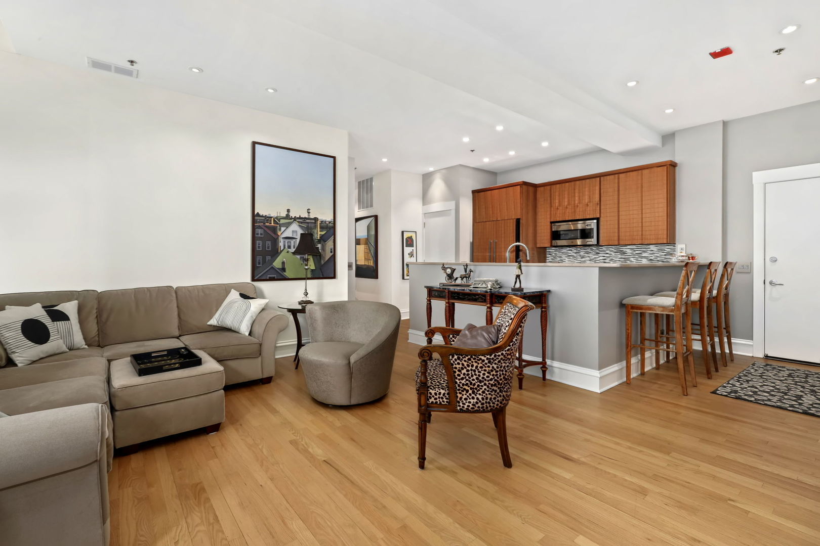 888 S Michigan Avenue 401