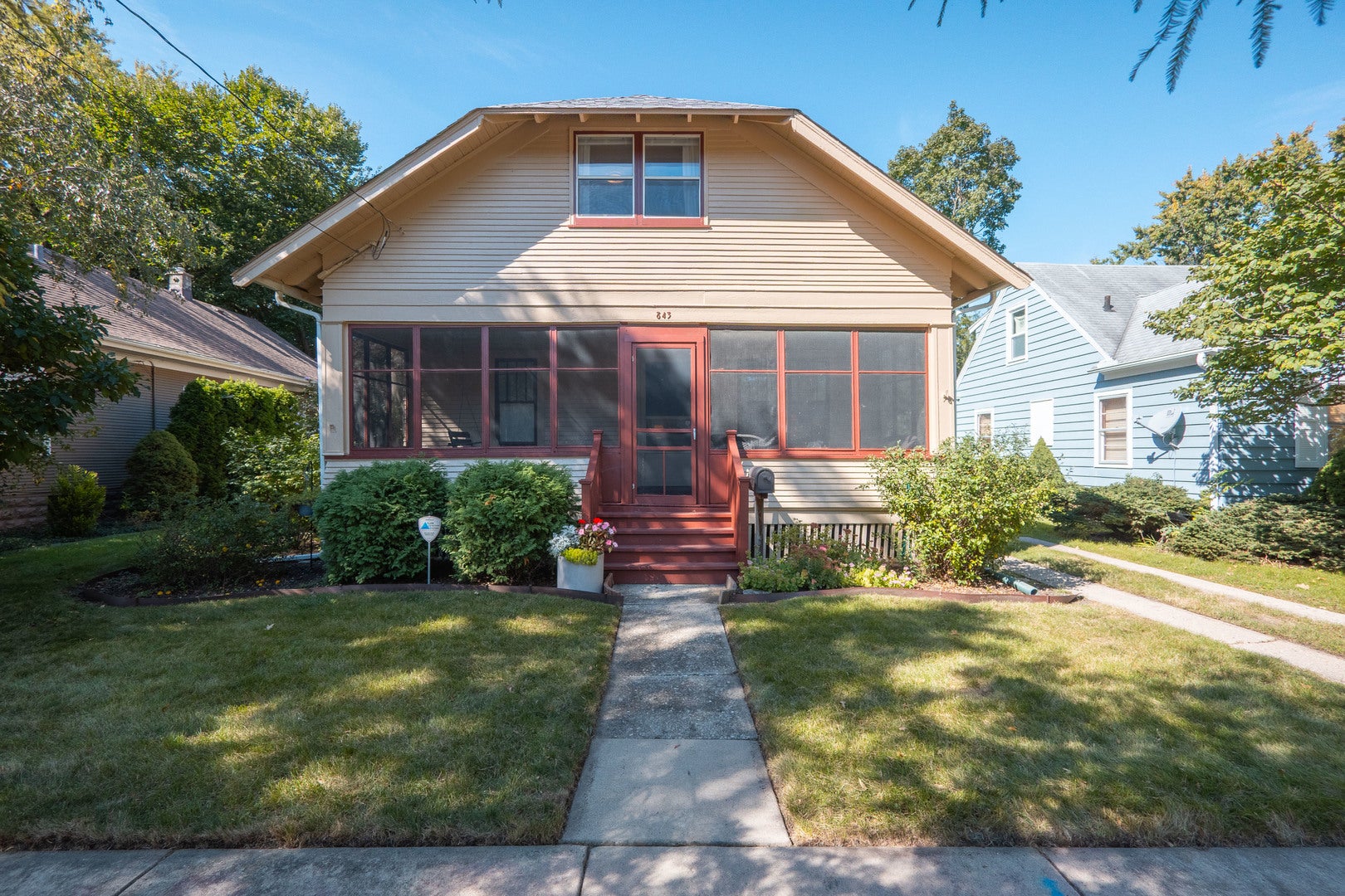843 Pearl Street