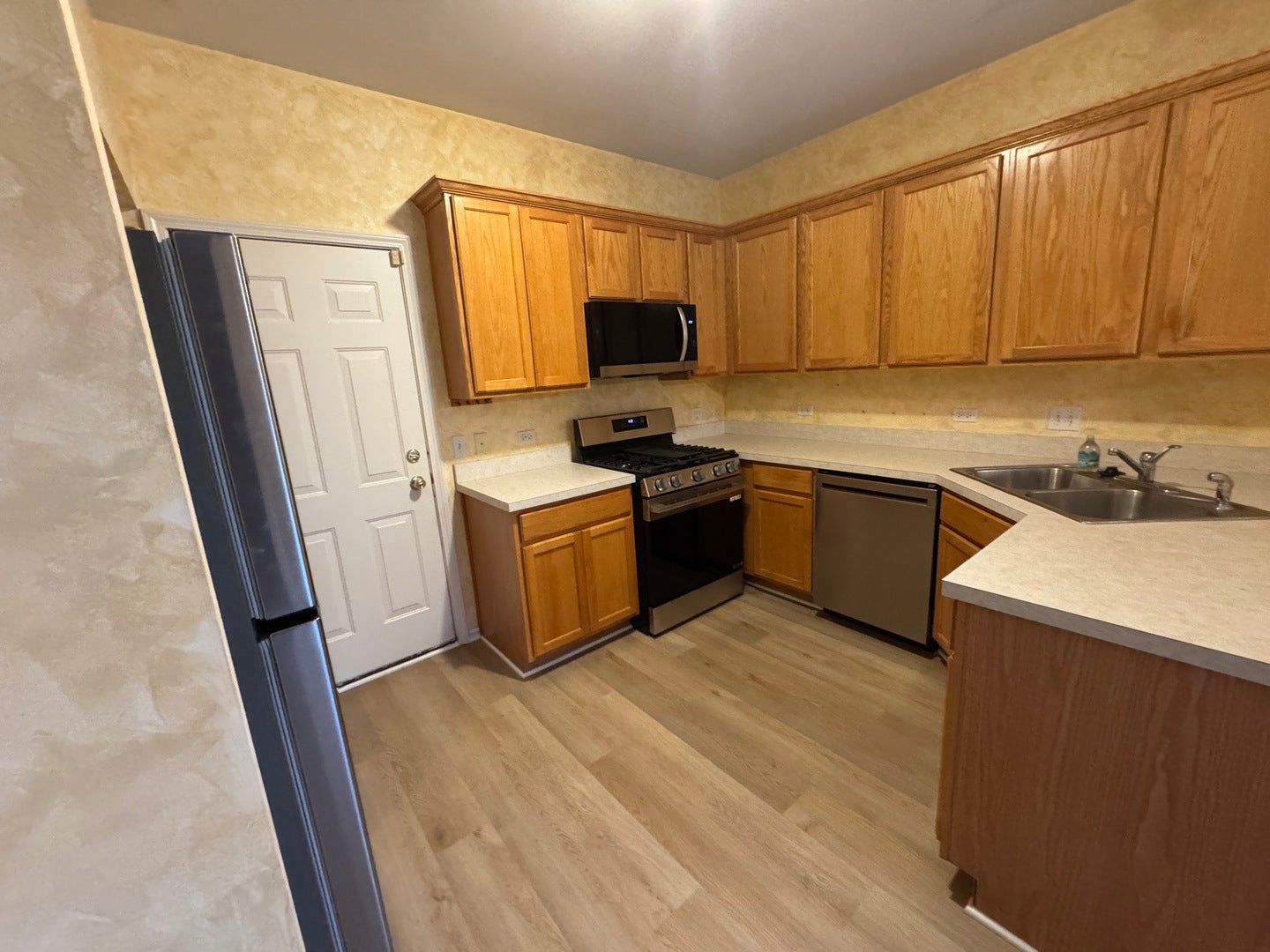 2365 Sunrise Circle