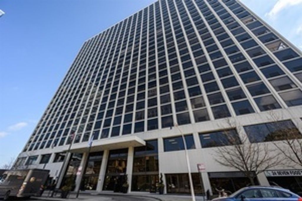 listing image 0