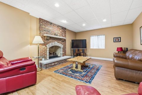 Tiny photo for 103 N Kennicott Avenue, Arlington Heights, IL 60005 (MLS # 12651751)