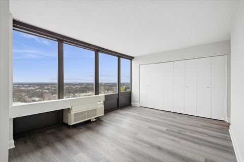 Tiny photo for 5320 N Sheridan Road #2109, Chicago, IL 60640 (MLS # 12570596)