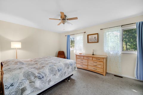 Tiny photo for 34 Londonderry Lane, Lincolnshire, IL 60069 (MLS # 12652674)