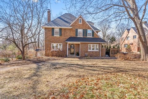 Photo of 2121 Illini Road, Springfield, IL 62704 (MLS # 12577878)