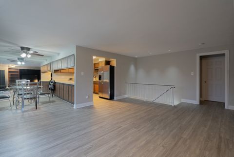 Tiny photo for 4 Cour La Salle Court, Palos Hills, IL 60465 (MLS # 12501955)