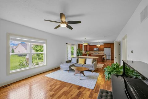 Tiny photo for 2107 Max Run Drive, Champaign, IL 61822 (MLS # 12389708)