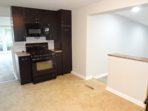 Tiny photo for 423 Blackhawk Avenue, Carpentersville, IL 60110 (MLS # 12787849)