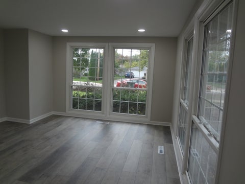 Tiny photo for 423 Blackhawk Avenue, Carpentersville, IL 60110 (MLS # 12787849)