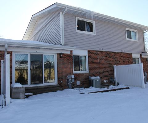 Tiny photo for 98 Wiltshire Court, Schaumburg, IL 60193 (MLS # 12548612)