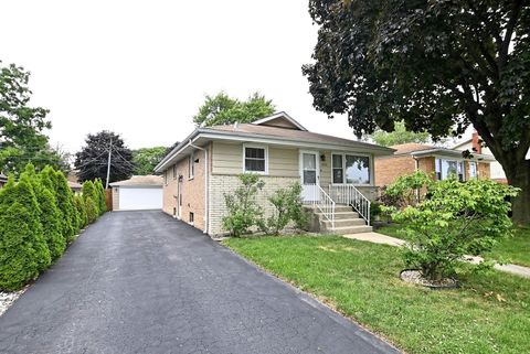 Tiny photo for 9416 S 80th Court, Hickory Hills, IL 60457 (MLS # 12587695)