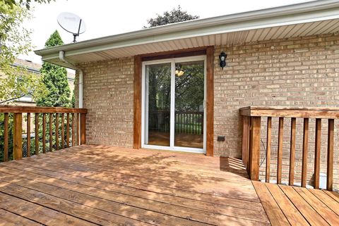 Tiny photo for 9416 S 80th Court, Hickory Hills, IL 60457 (MLS # 12587695)