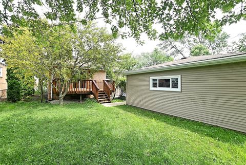 Tiny photo for 9416 S 80th Court, Hickory Hills, IL 60457 (MLS # 12587695)