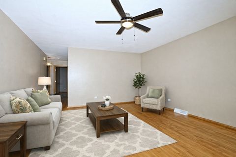 Tiny photo for 9416 S 80th Court, Hickory Hills, IL 60457 (MLS # 12587695)