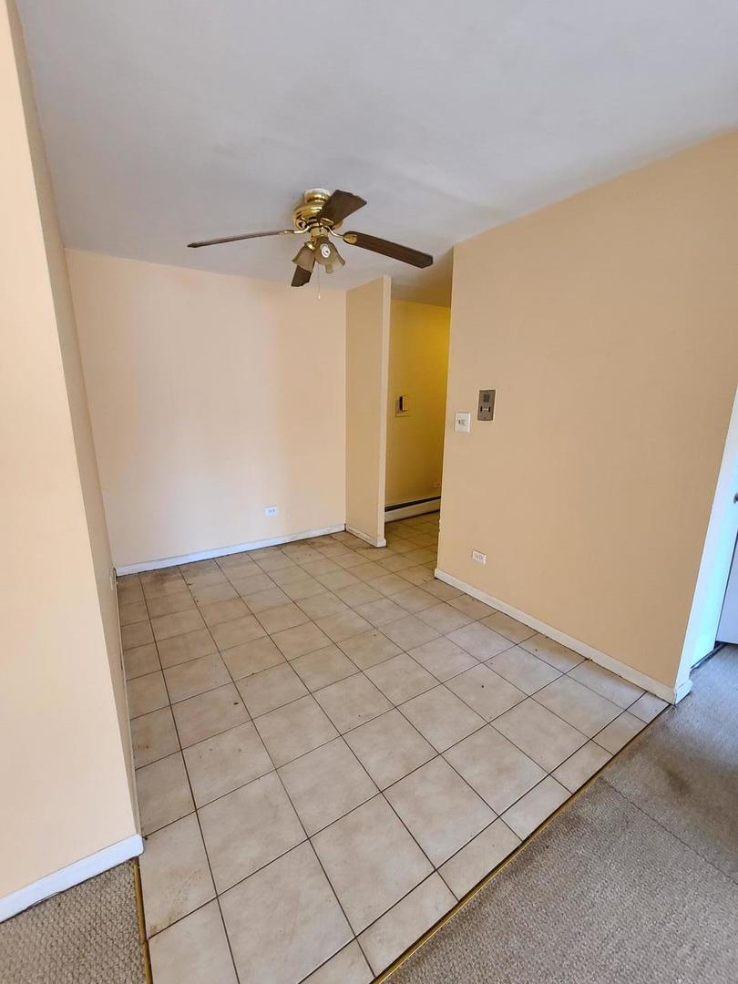 7854 S South Shore Drive 211