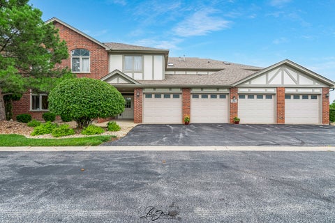 Photo of 6242 Kallsen Drive #2, Tinley Park, IL 60477 (MLS # 12722386)