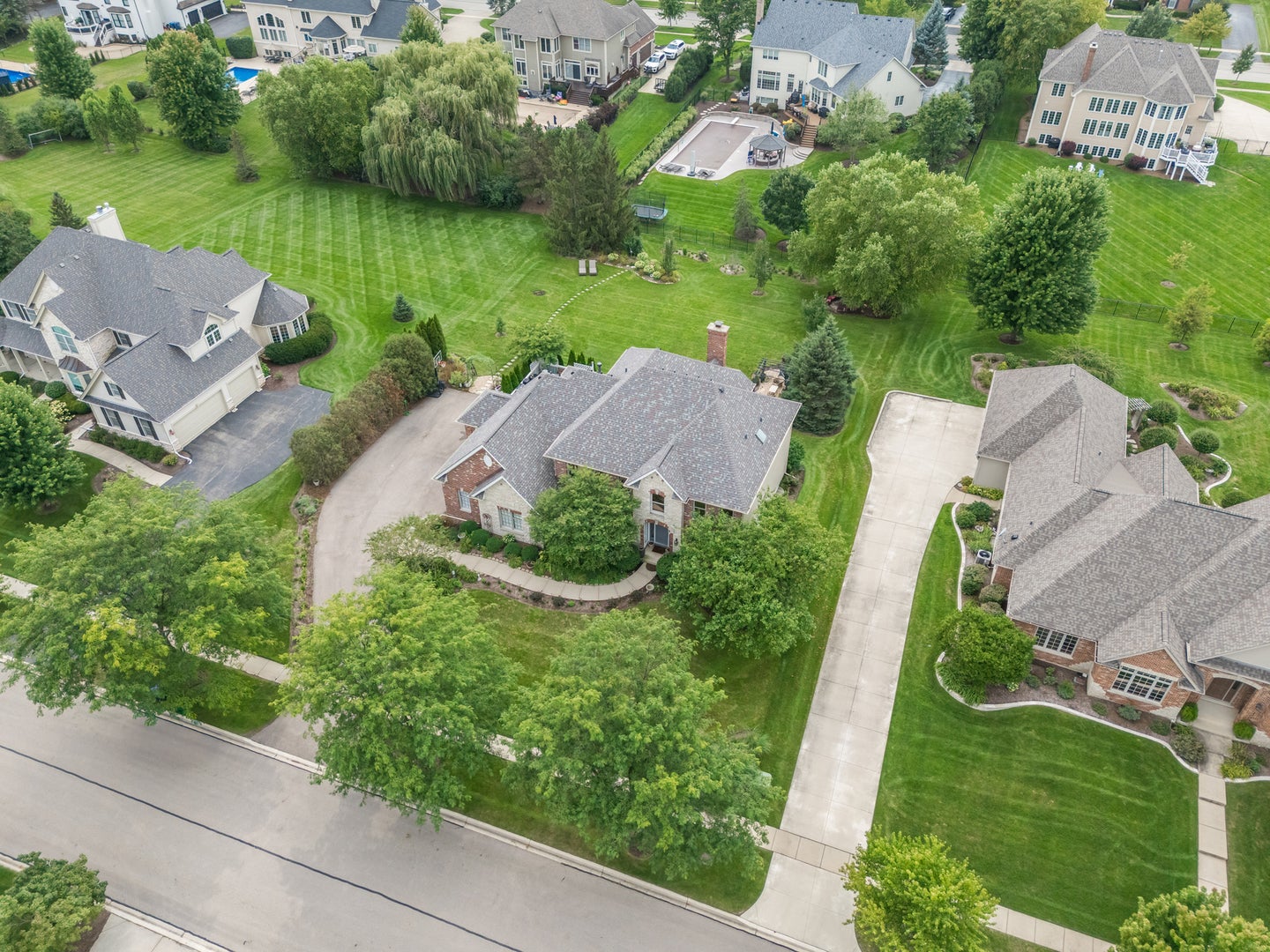 4135 River Ridge Drive