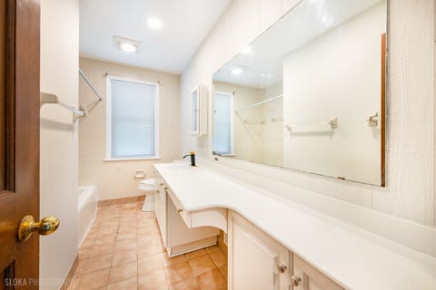 Tiny photo for 600 Garfield Avenue, Lake Bluff, IL 60044 (MLS # 12699072)