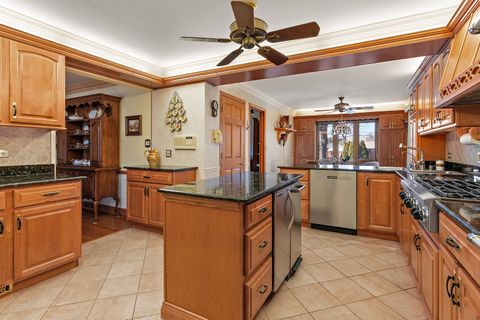 Tiny photo for 570 Woodview Avenue, Elk Grove Village, IL 60007 (MLS # 12569038)