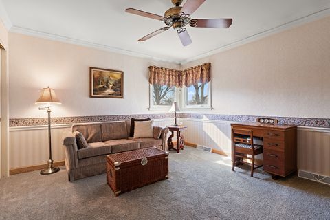 Tiny photo for 570 Woodview Avenue, Elk Grove Village, IL 60007 (MLS # 12569038)