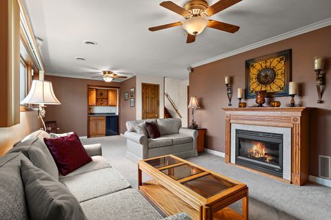 Tiny photo for 570 Woodview Avenue, Elk Grove Village, IL 60007 (MLS # 12569038)