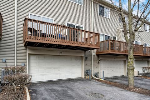 Tiny photo for 123 Willow Boulevard, Willow Springs, IL 60480 (MLS # 12568053)