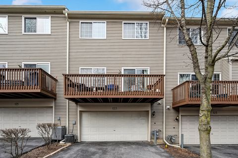 Tiny photo for 123 Willow Boulevard, Willow Springs, IL 60480 (MLS # 12568053)